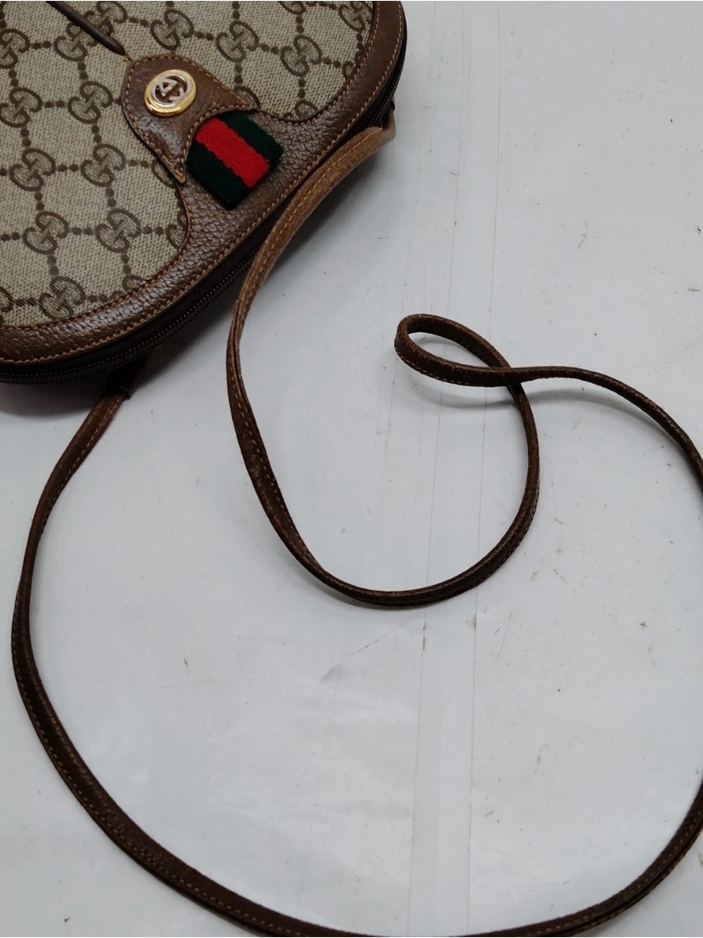 Gucci Beige GG Canvas Crossbody with Brown Leather Trim and Green-Red Web - Picture 4 of 7